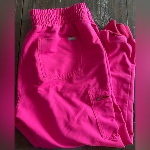 Shocking pink high waisted Zamora petite scrub pants